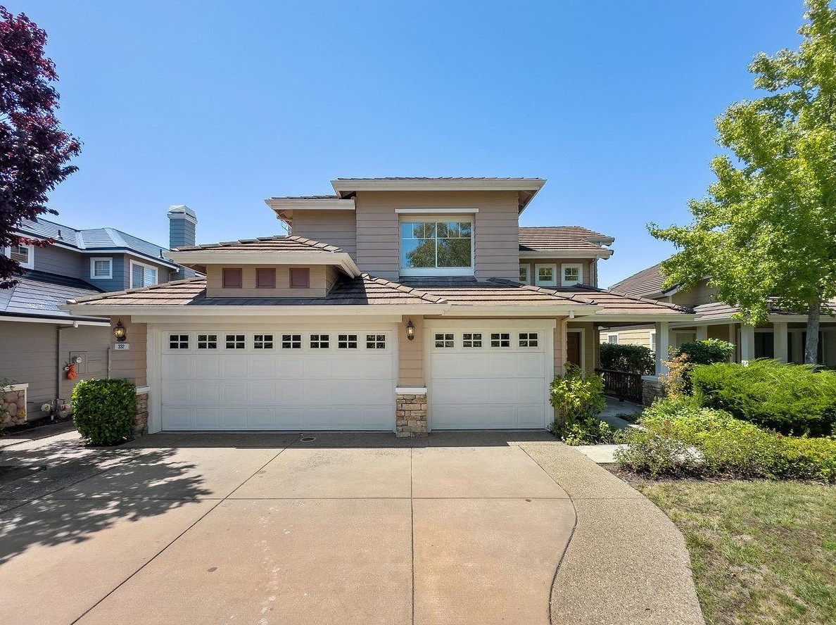 332 Mindanao Dr, Redwood City, CA 94065