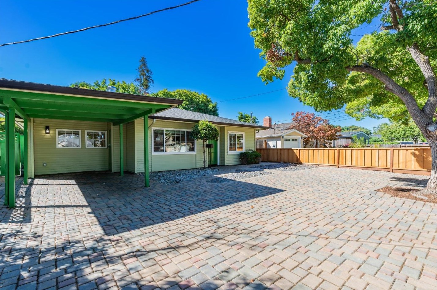 370 Hamilton Ave, Menlo Park, CA 94025-1206