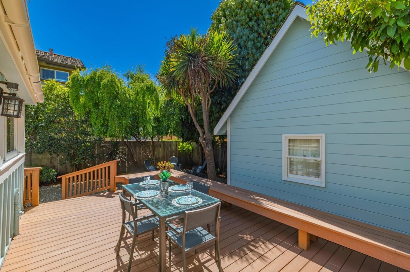 1555 Lincoln Ave, Capitola CA  95010-3852 exterior