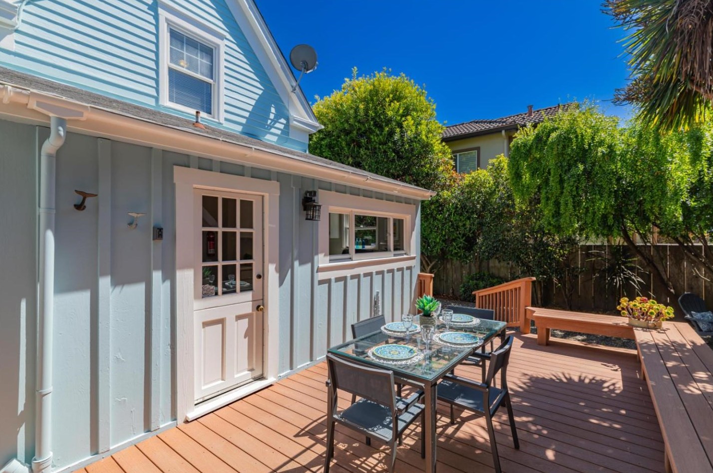 1555 Lincoln Ave, Capitola CA  95010-3852 exterior