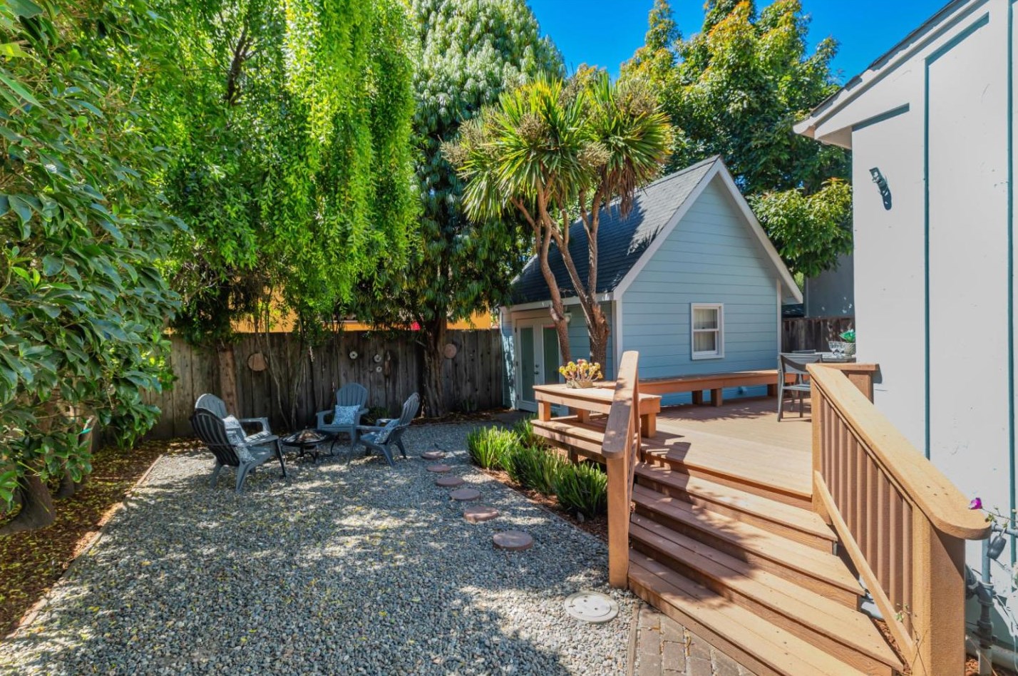 1555 Lincoln Ave, Capitola CA  95010-3852 exterior