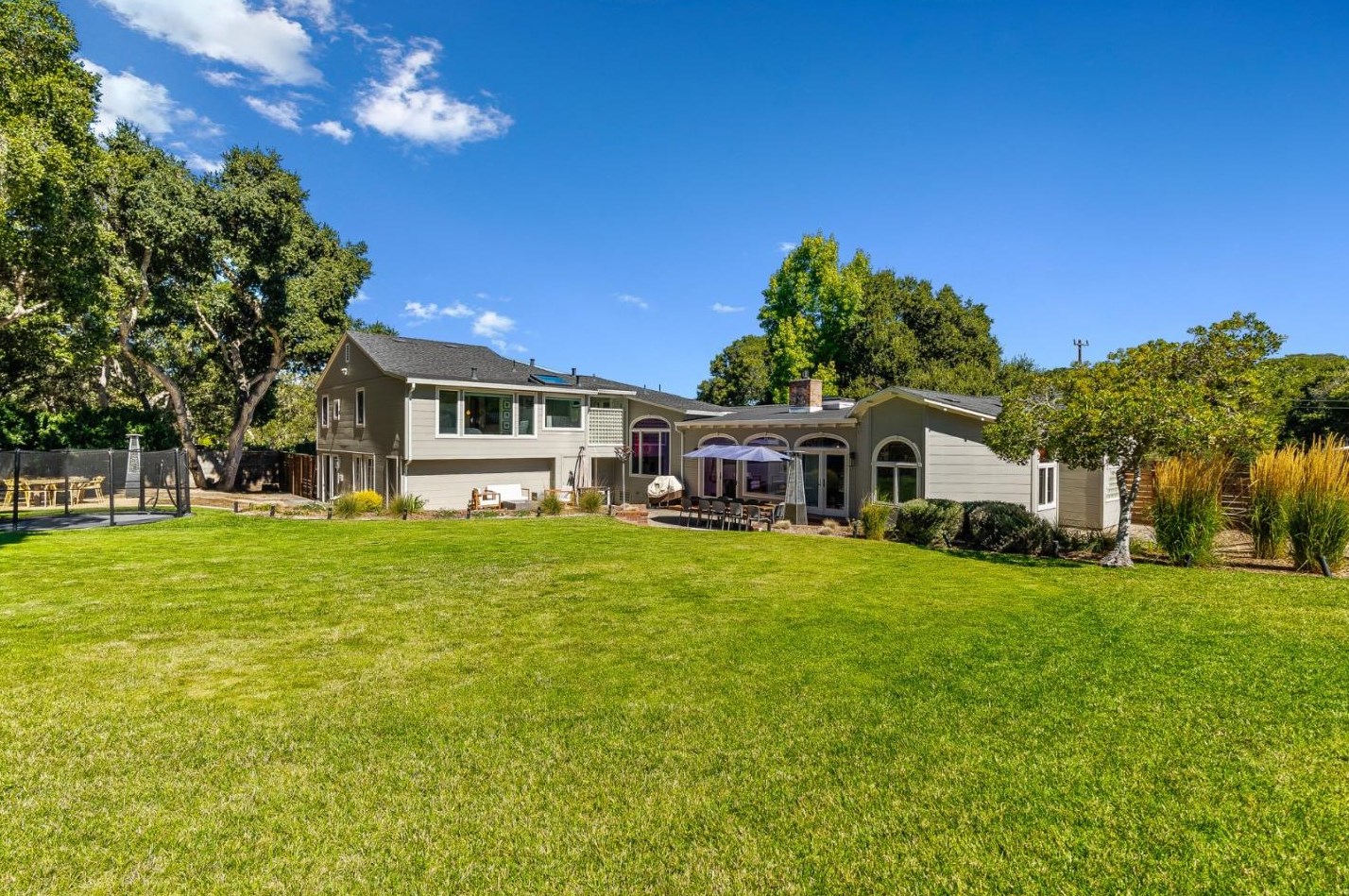 70 Paseo Hermoso, Salinas CA  93908-9167 exterior