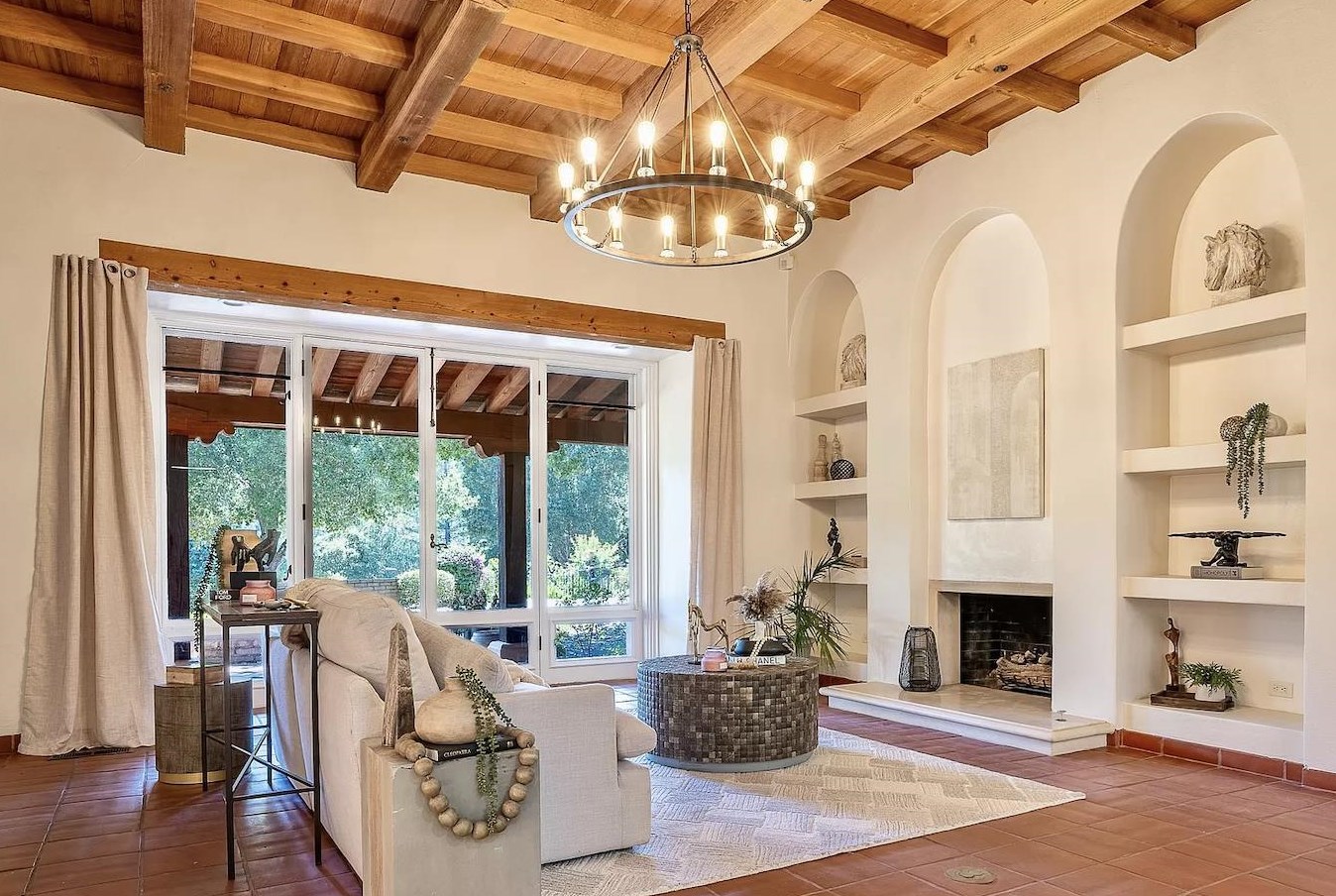 12 Vineyard Hill Rd, Redwood City, CA 94062