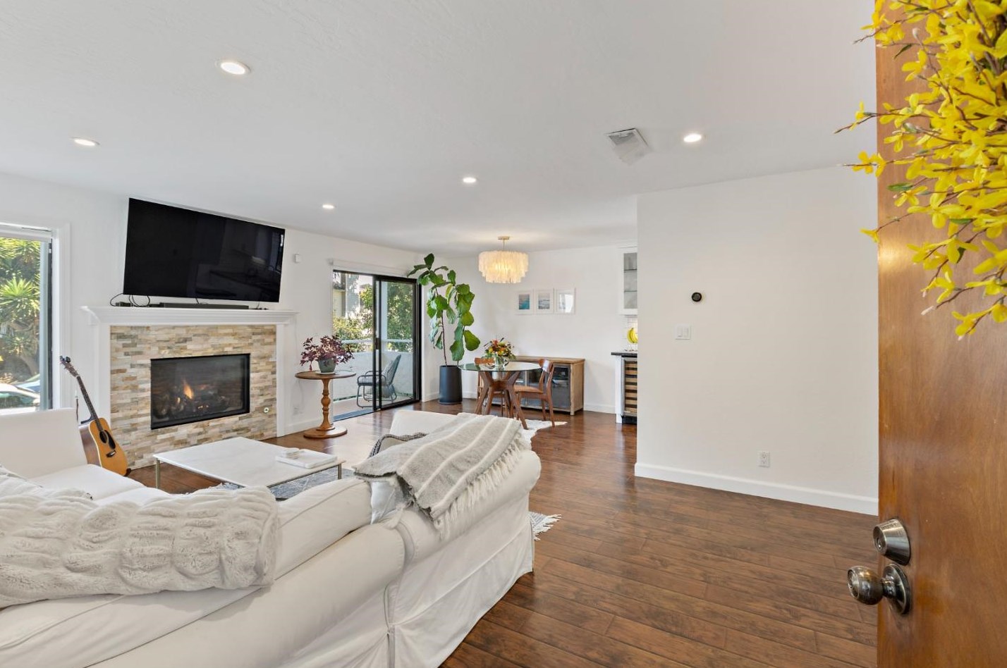 454 Cypress Ave, Princeton by the Sea, CA 94019
