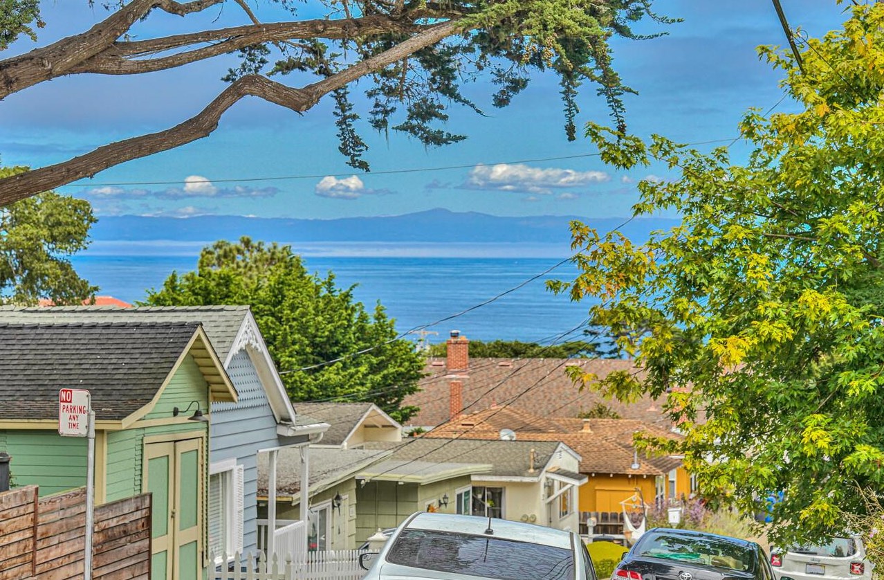 339 Laurel Ave, Del Monte Park, CA 93950
