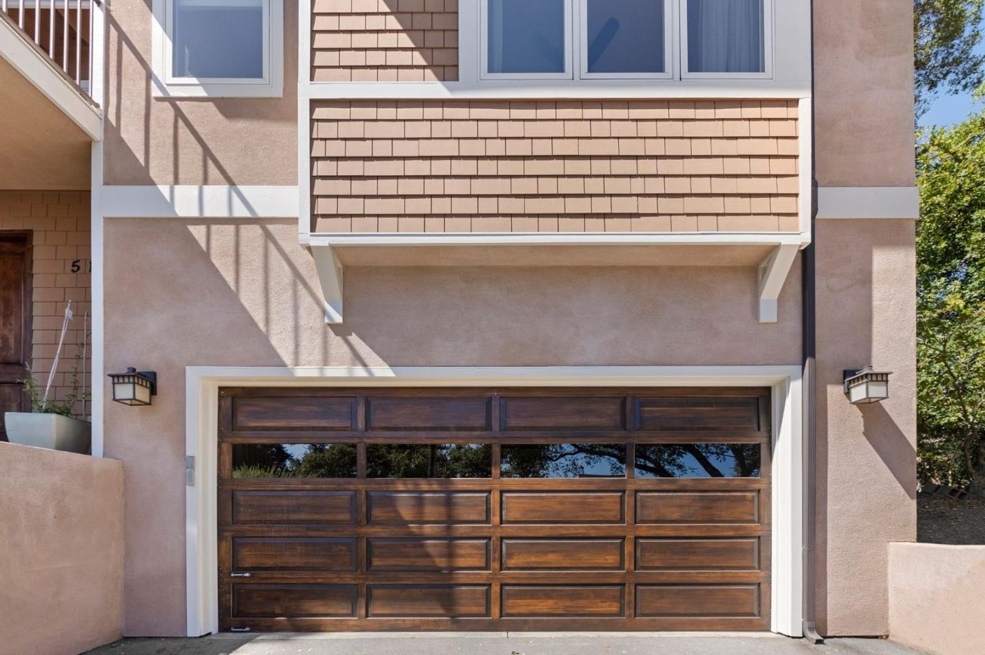 511 Live Oak Ln, Redwood City, CA 94062-3414