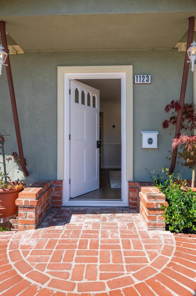 1123 Landing Ln, Millbrae, CA 94030