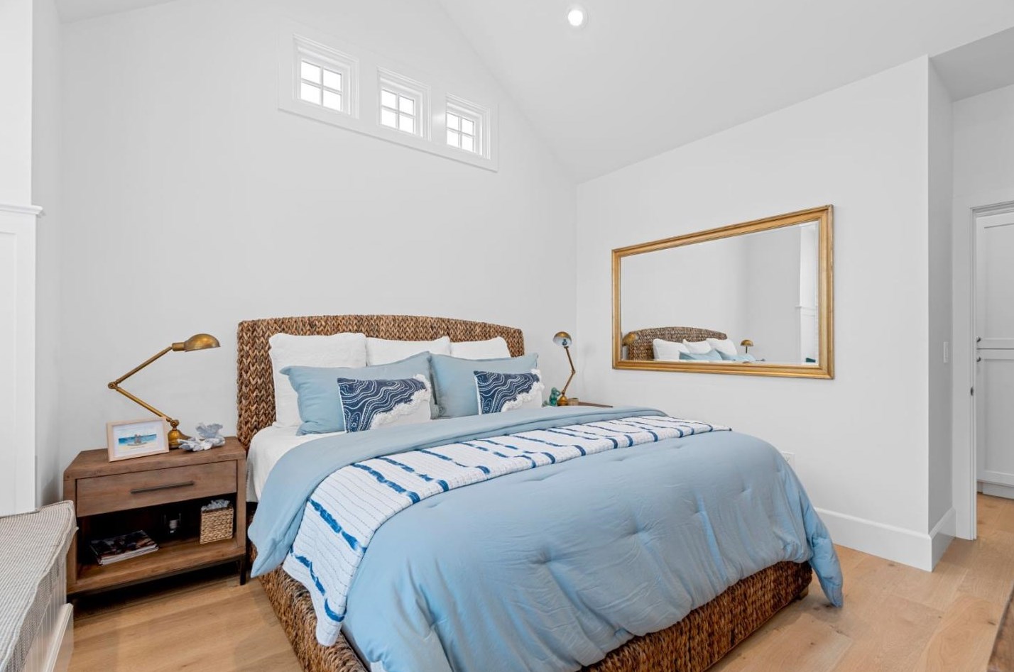 306 El Salto Dr, Capitola CA 95010-3414 exterior