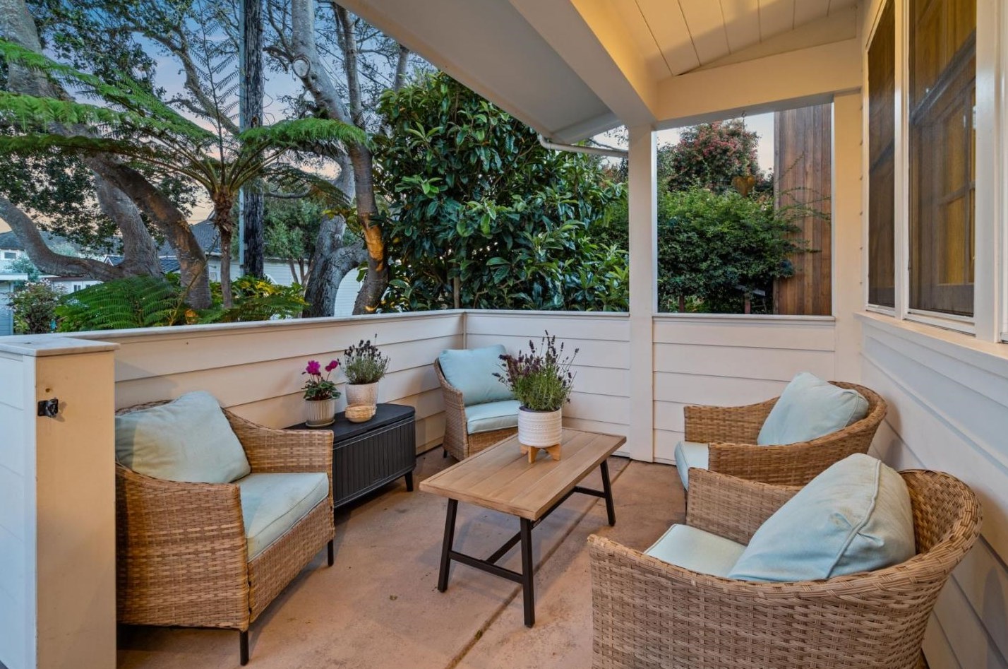 306 El Salto Dr, Capitola CA 95010-3414 exterior