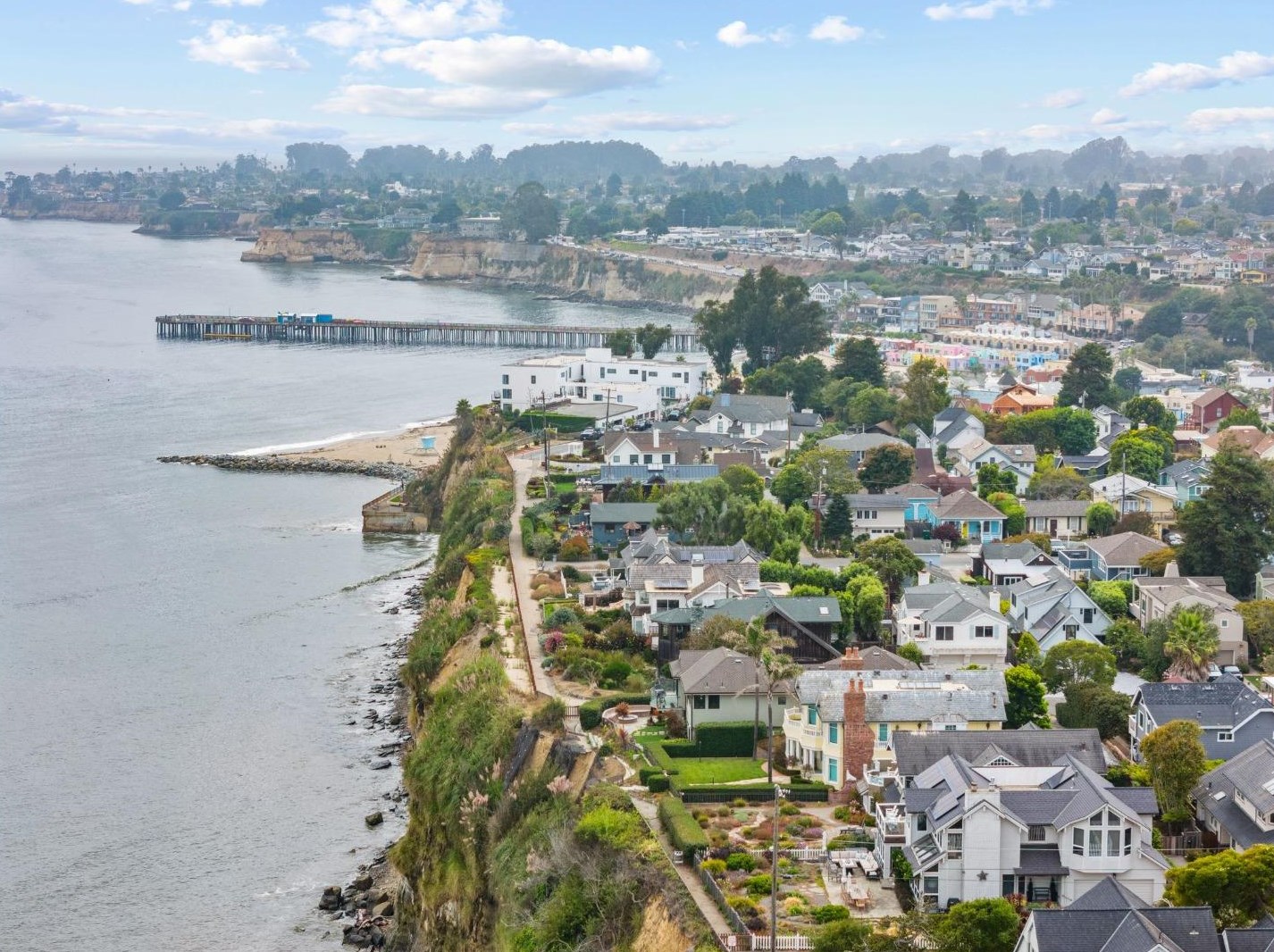 306 El Salto Dr, Capitola CA 95010-3414 exterior