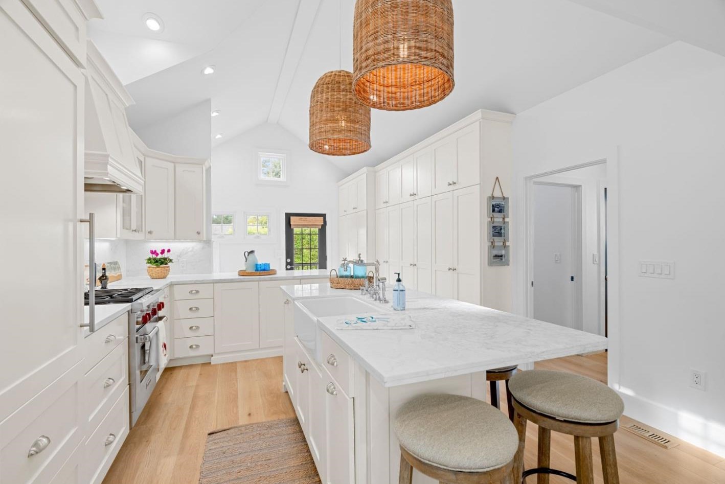 306 El Salto Dr, Capitola CA 95010-3414 exterior