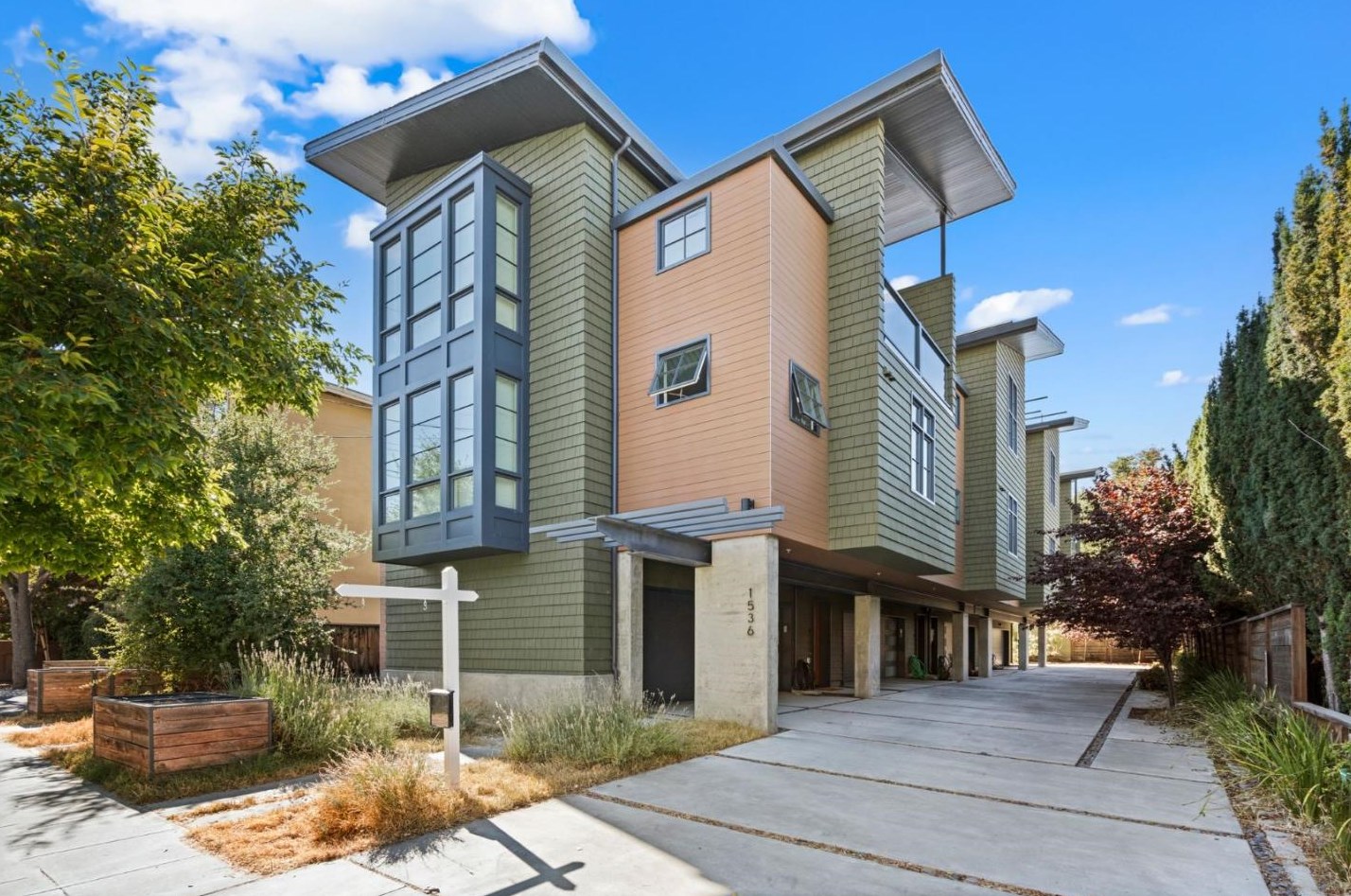 1536 Cherry St, San Carlos, CA 94070-3012