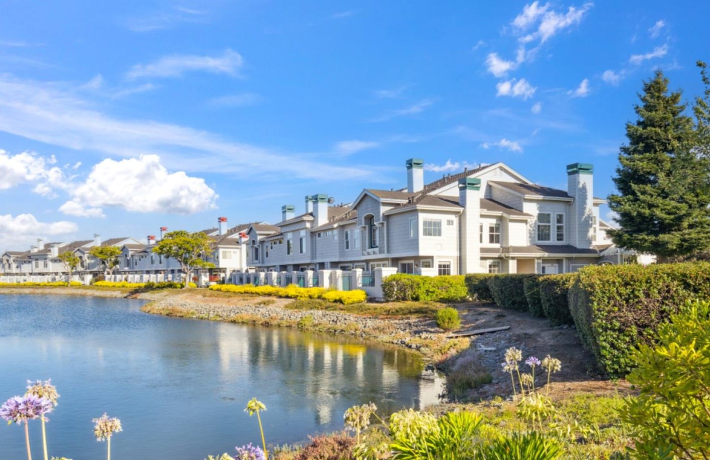 501 Shoal Cir, Redwood City, CA 94065-2200