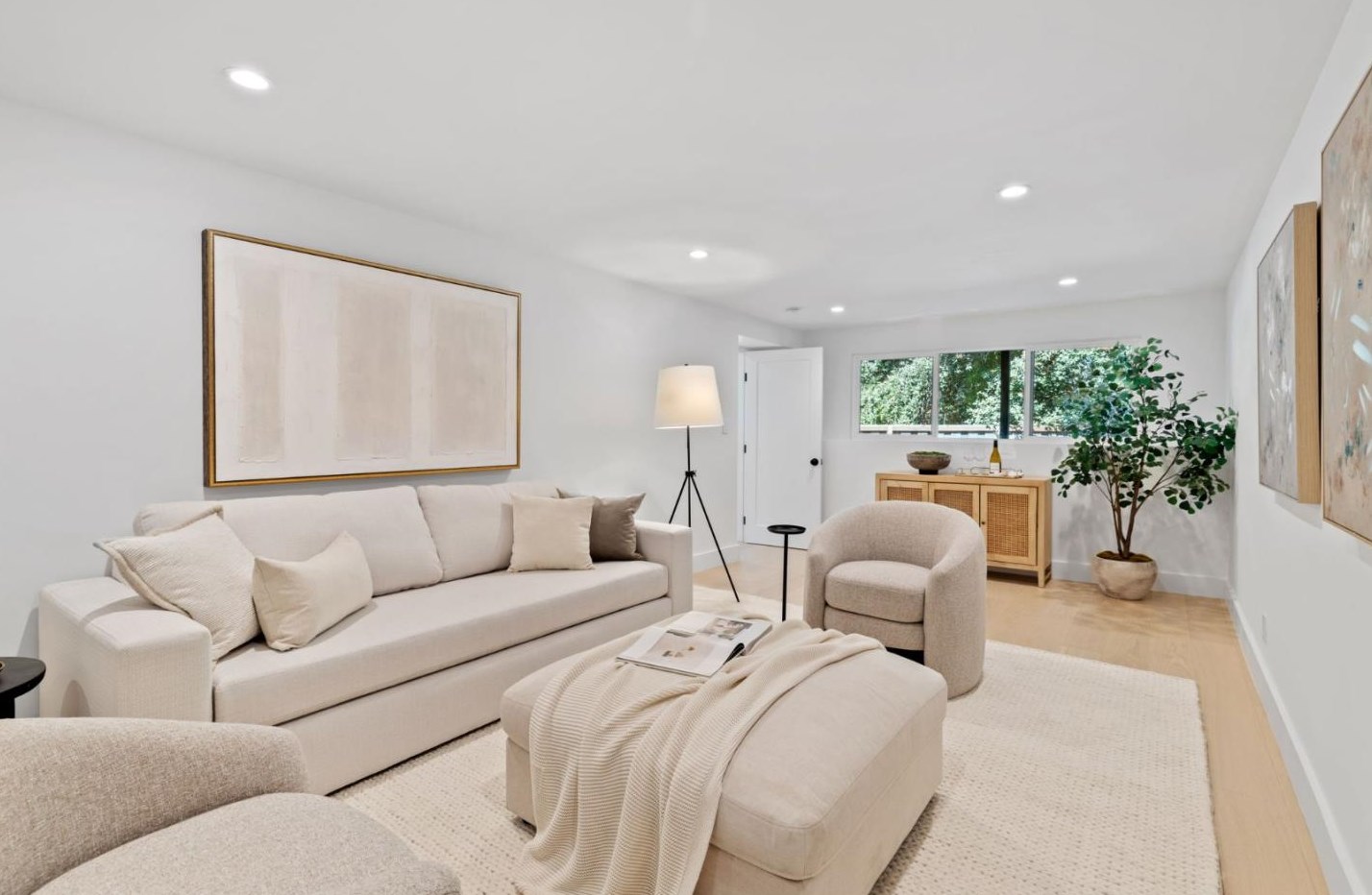 470 La Mesa Dr, Menlo Park CA  94028-7413 exterior