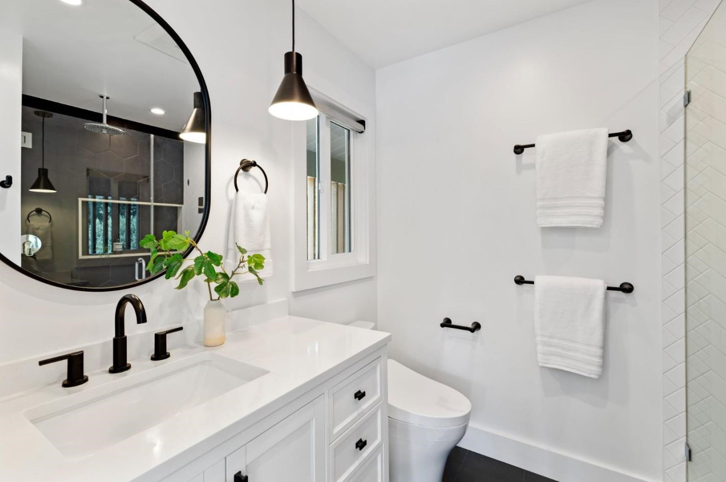 470 La Mesa Dr, Menlo Park CA  94028-7413 exterior