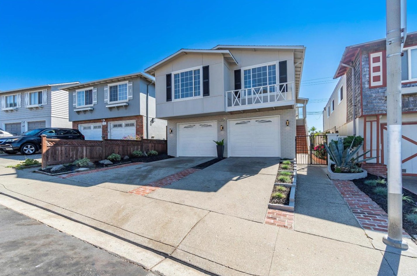 1329 Skyline Dr, Daly City, CA 94015