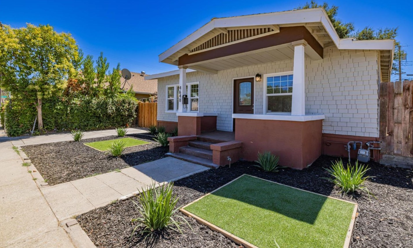 4648 12th Ave, Sacramento, CA 95820-1439