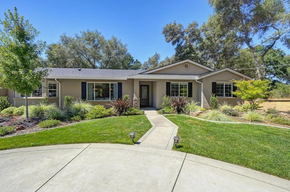 2890 Mardell Ln, Loomis, CA 95650