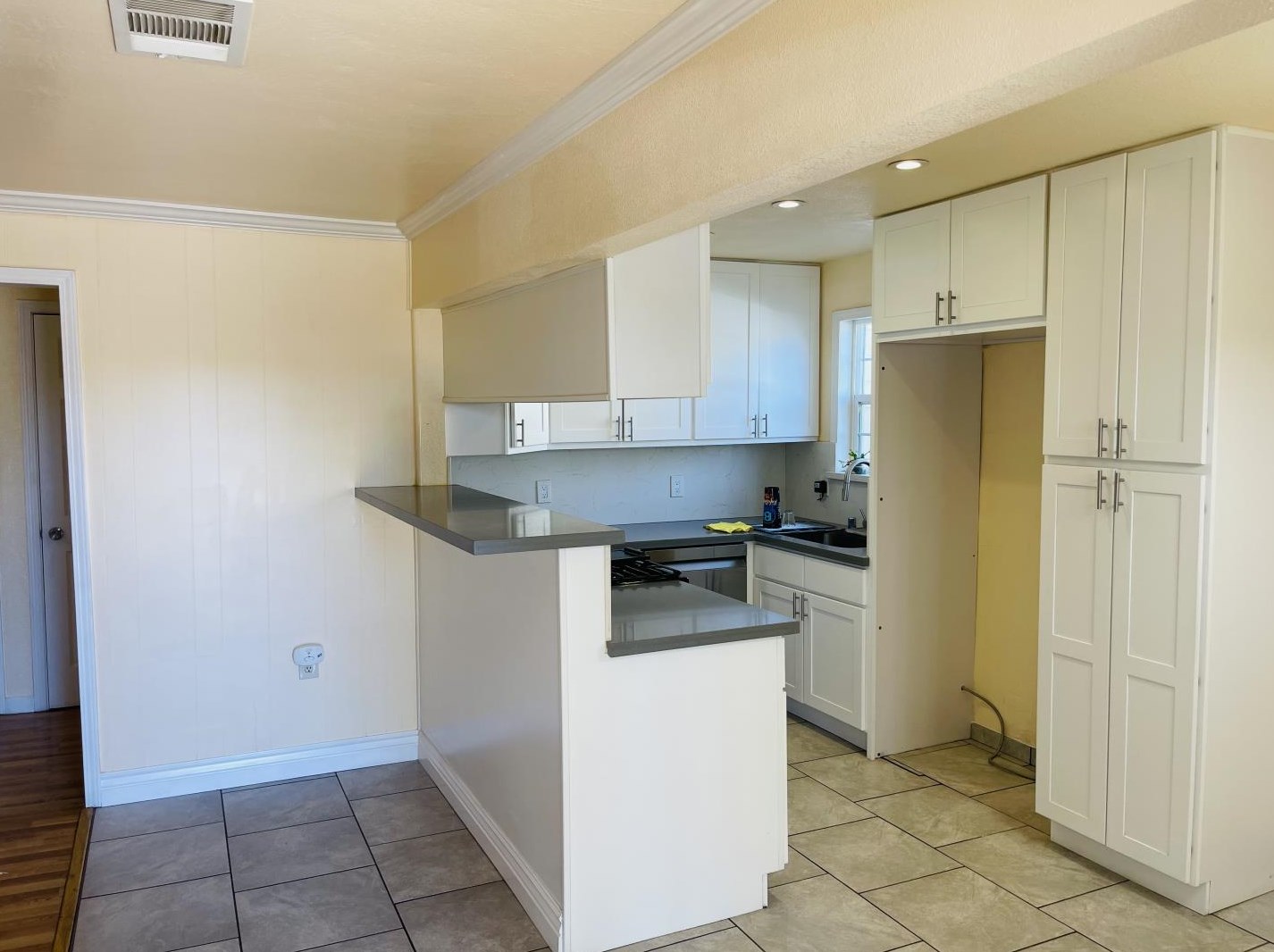 3425 Topeka St, Riverbank, CA 95367