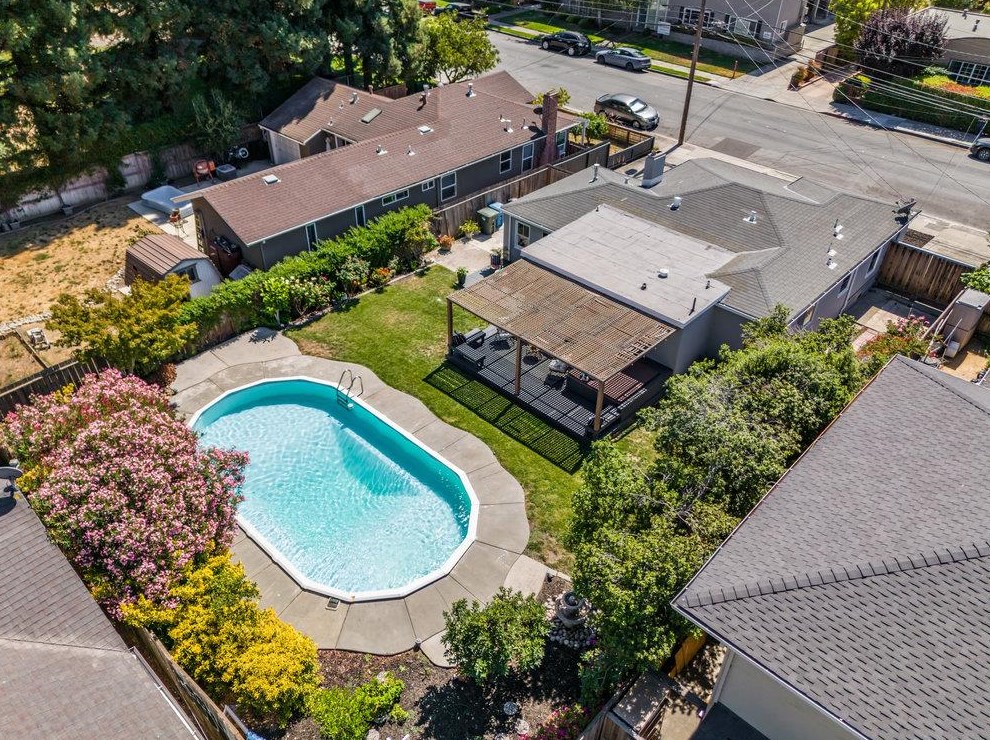 1399 Hudson St, Redwood City, CA 94061