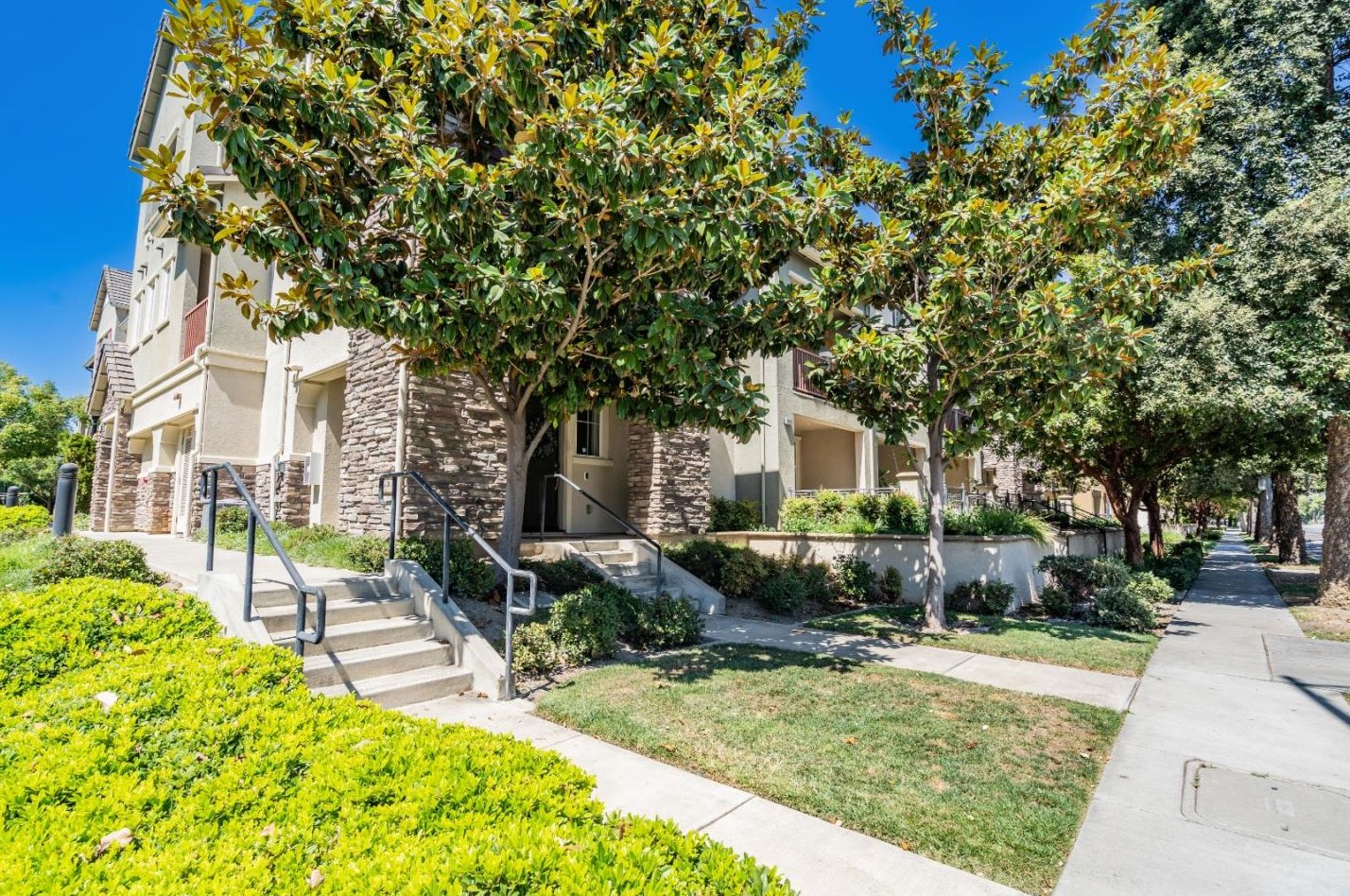 2091 Oakland Rd, San Jose, CA 95131