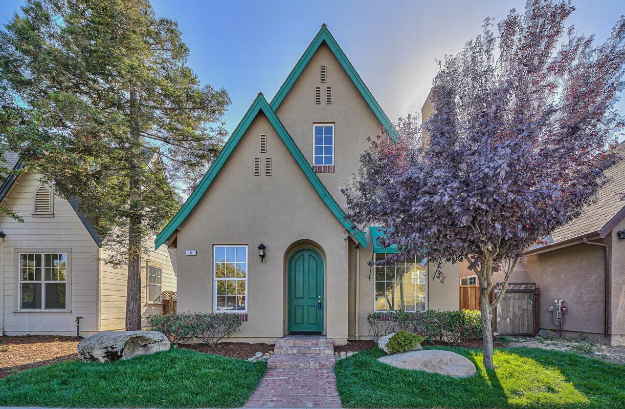 5 Moreno St, Greenfield, CA 93927