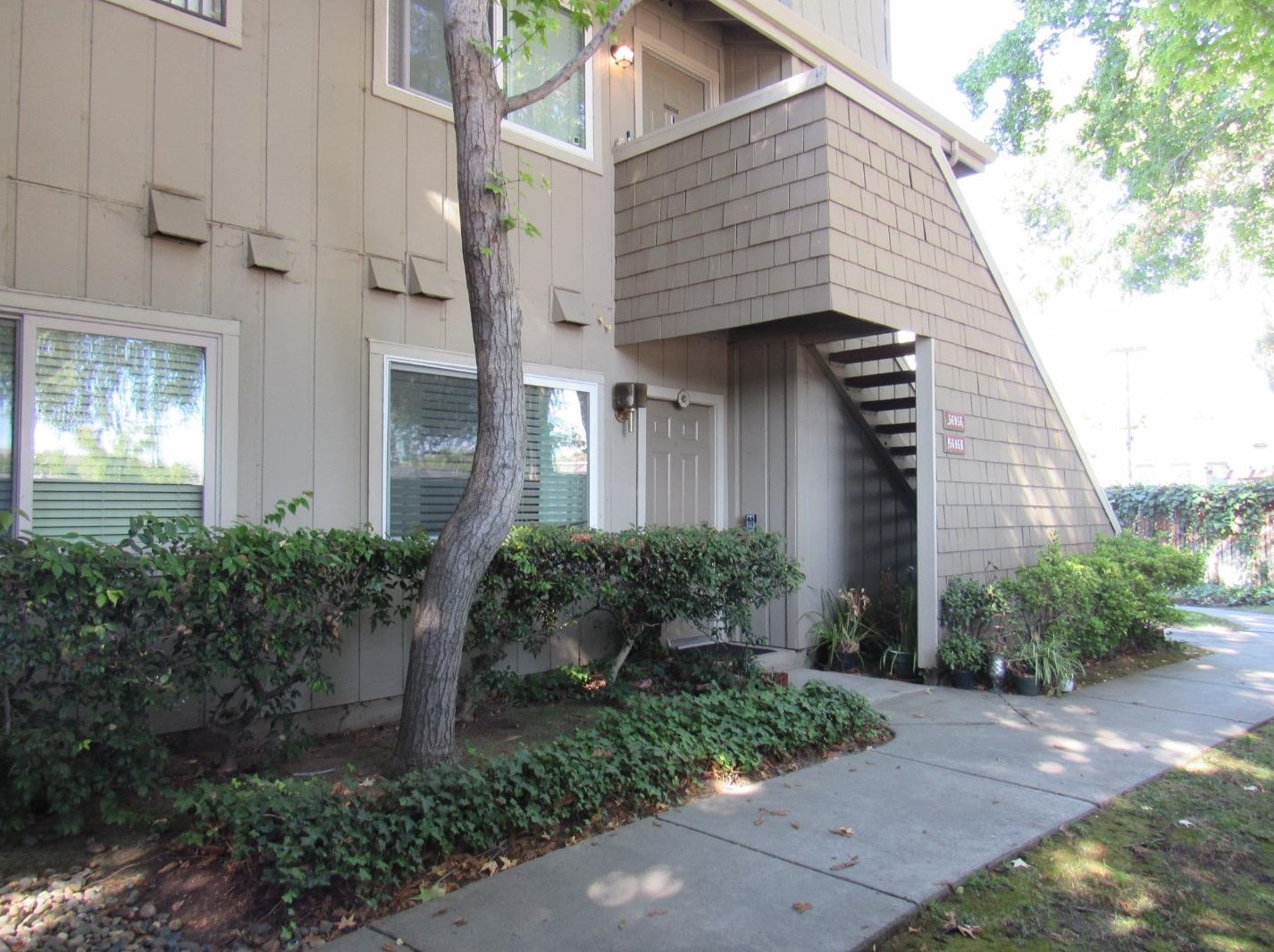 5695 Makati Cir B, San Jose, CA 95123