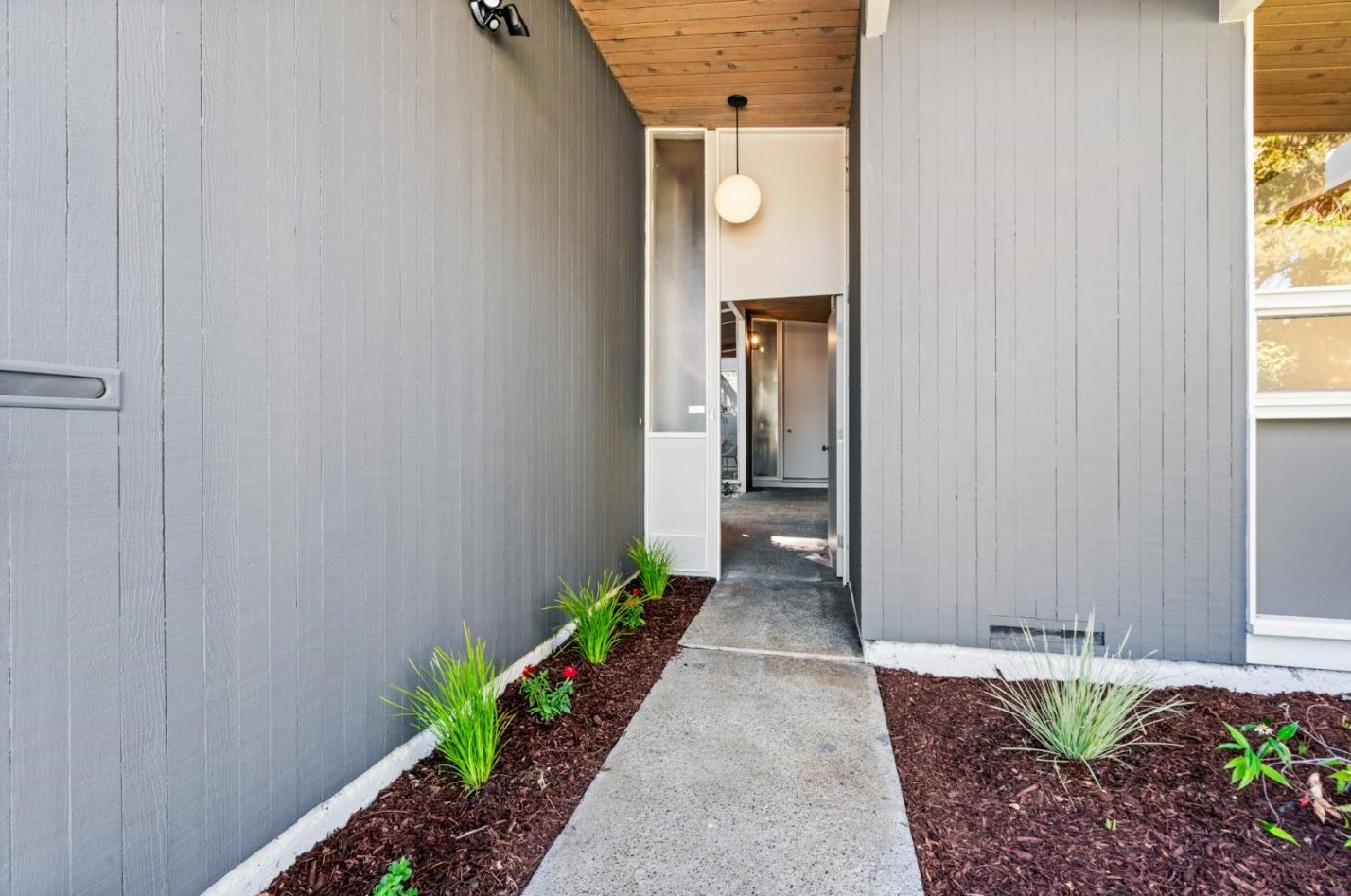 16 Claremont Ct, Millbrae, CA 94030