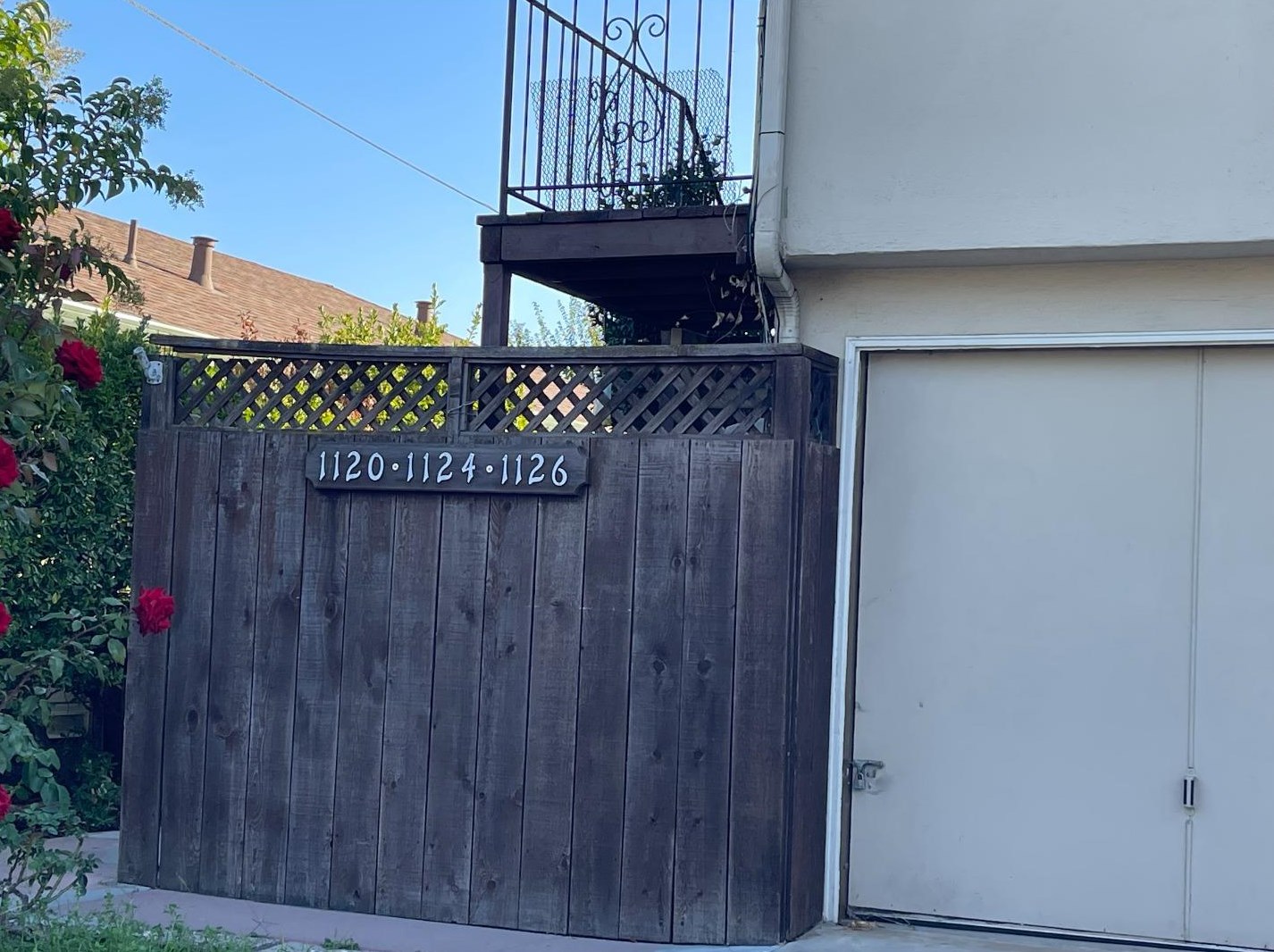 1120 Davis St, Redwood City, CA 94061