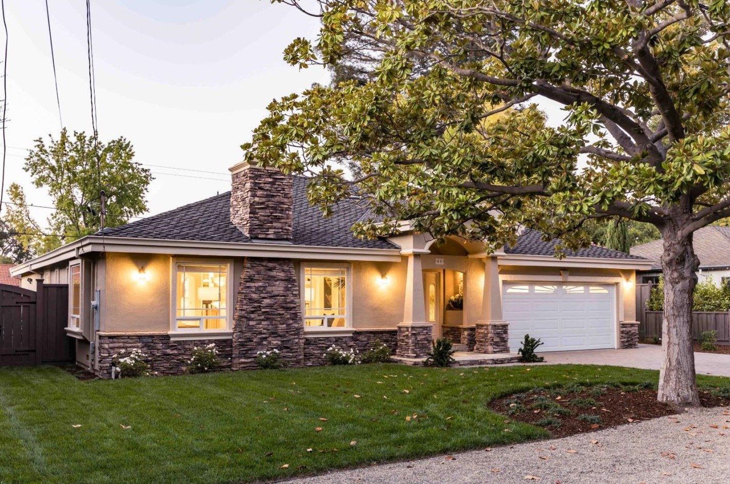 909 Clinton Rd, Los Altos, CA 94024