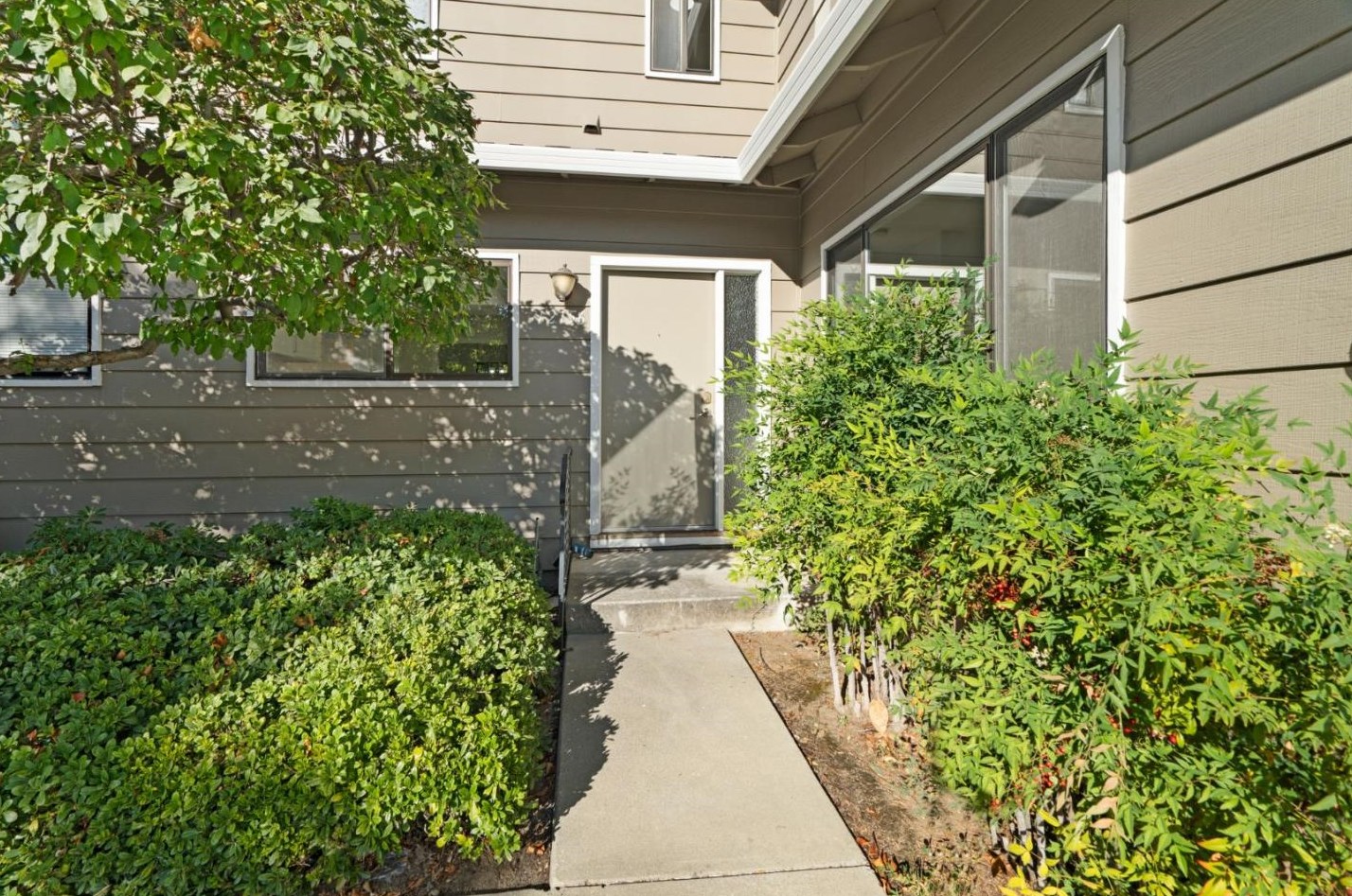 12156 Atrium Dr, Saratoga, CA 95070