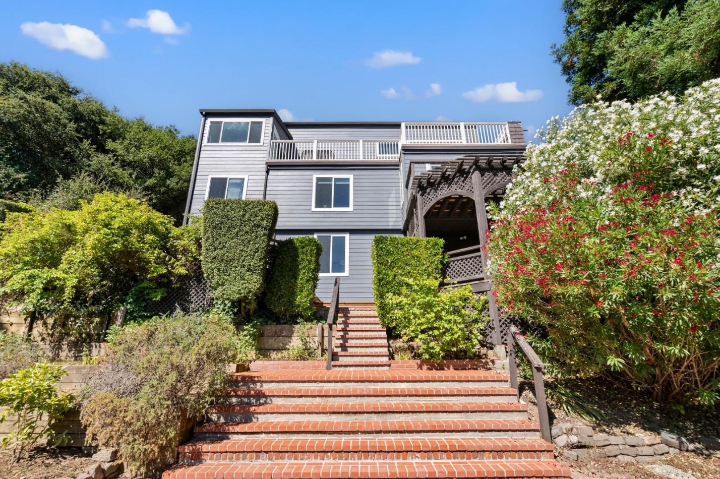 910 Tioga Dr, Millbrae, CA 94030-1631