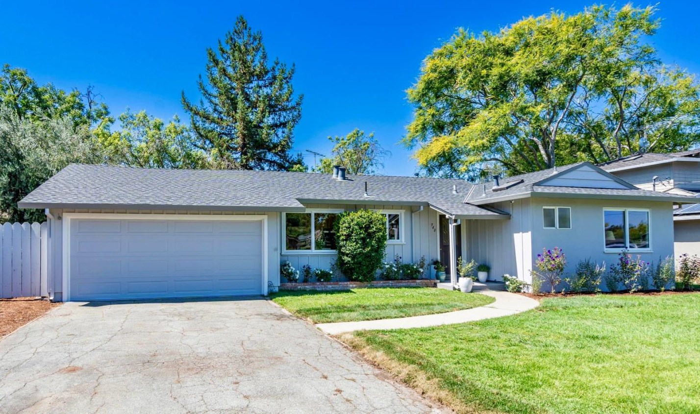 940 Golden Way, Los Altos, CA 94024