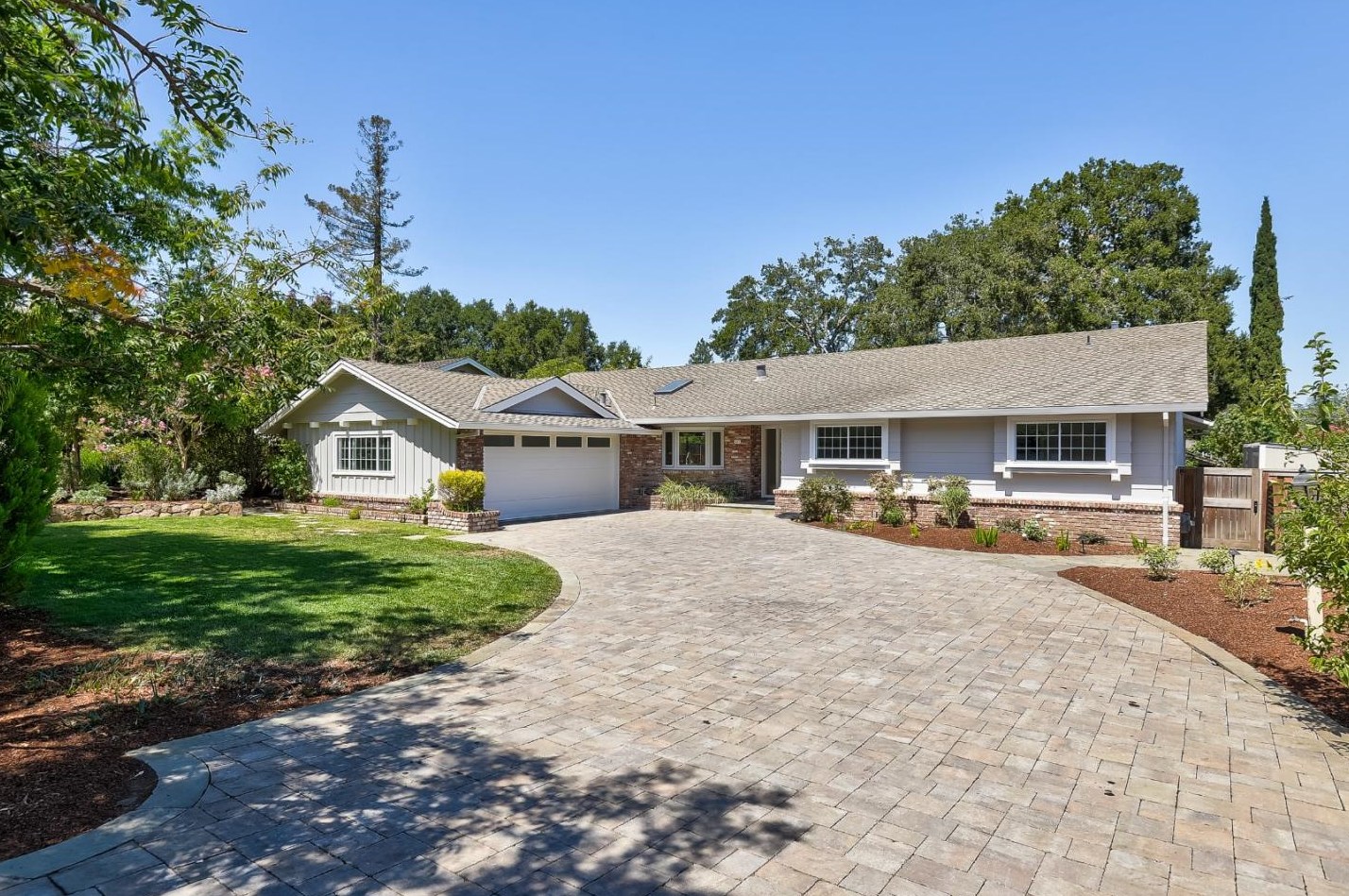 327 Mariposa Ave, Los Altos, CA 94022
