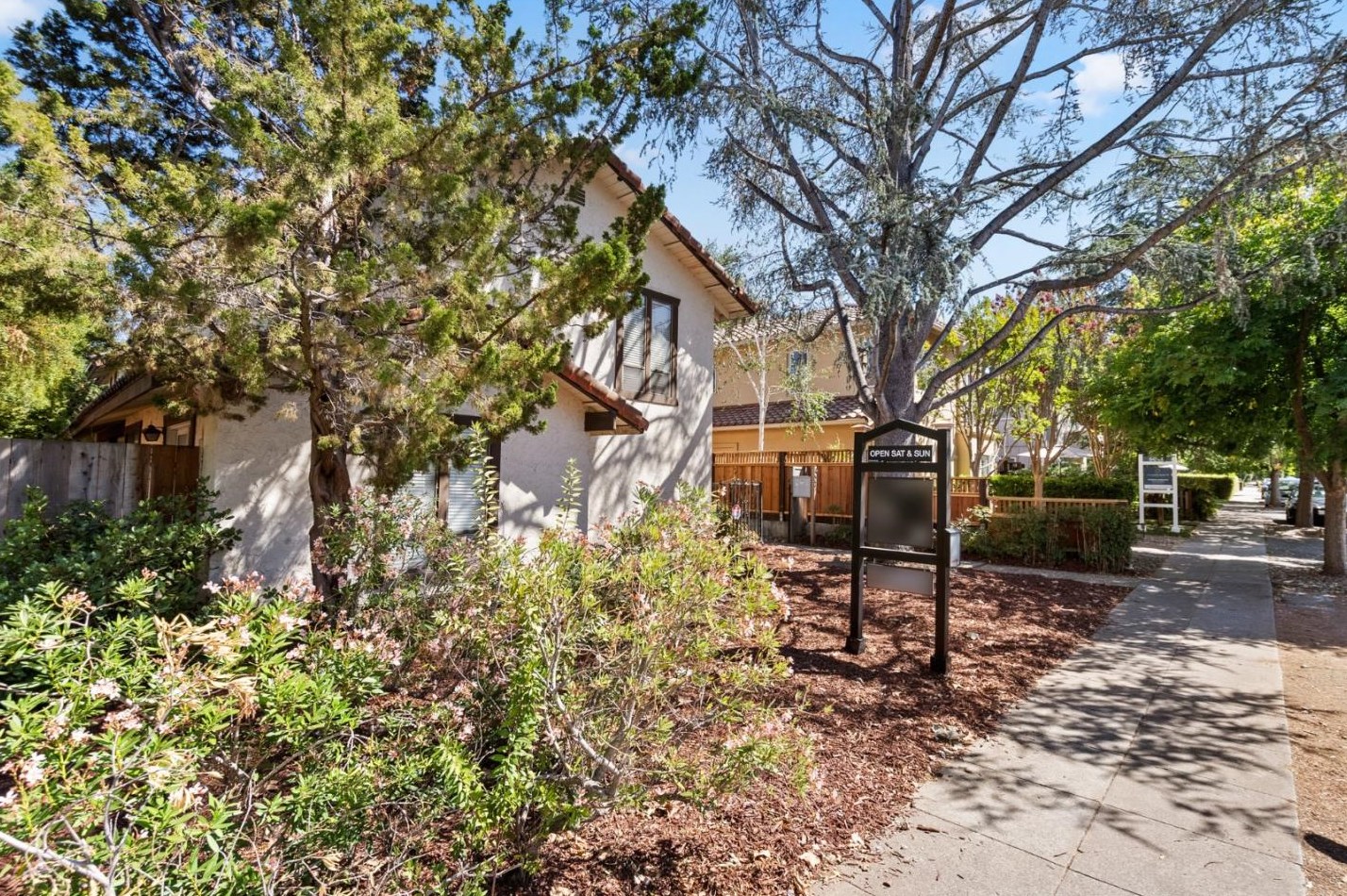 457 Tyndall St 2, Los Altos, CA 94022