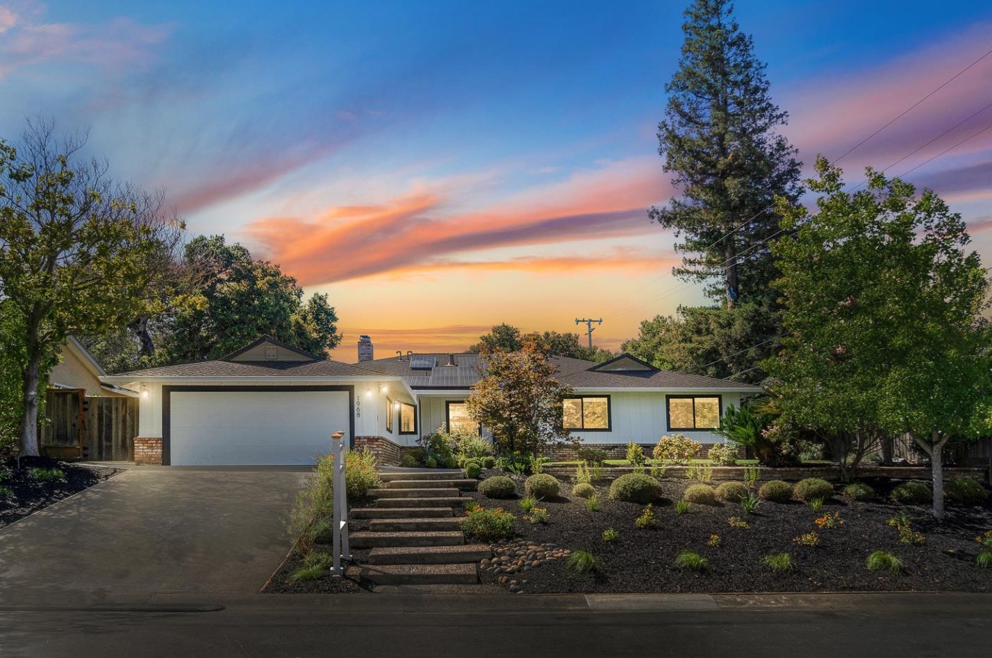 1968 Fallen Leaf Ln, Los Altos, CA 94024
