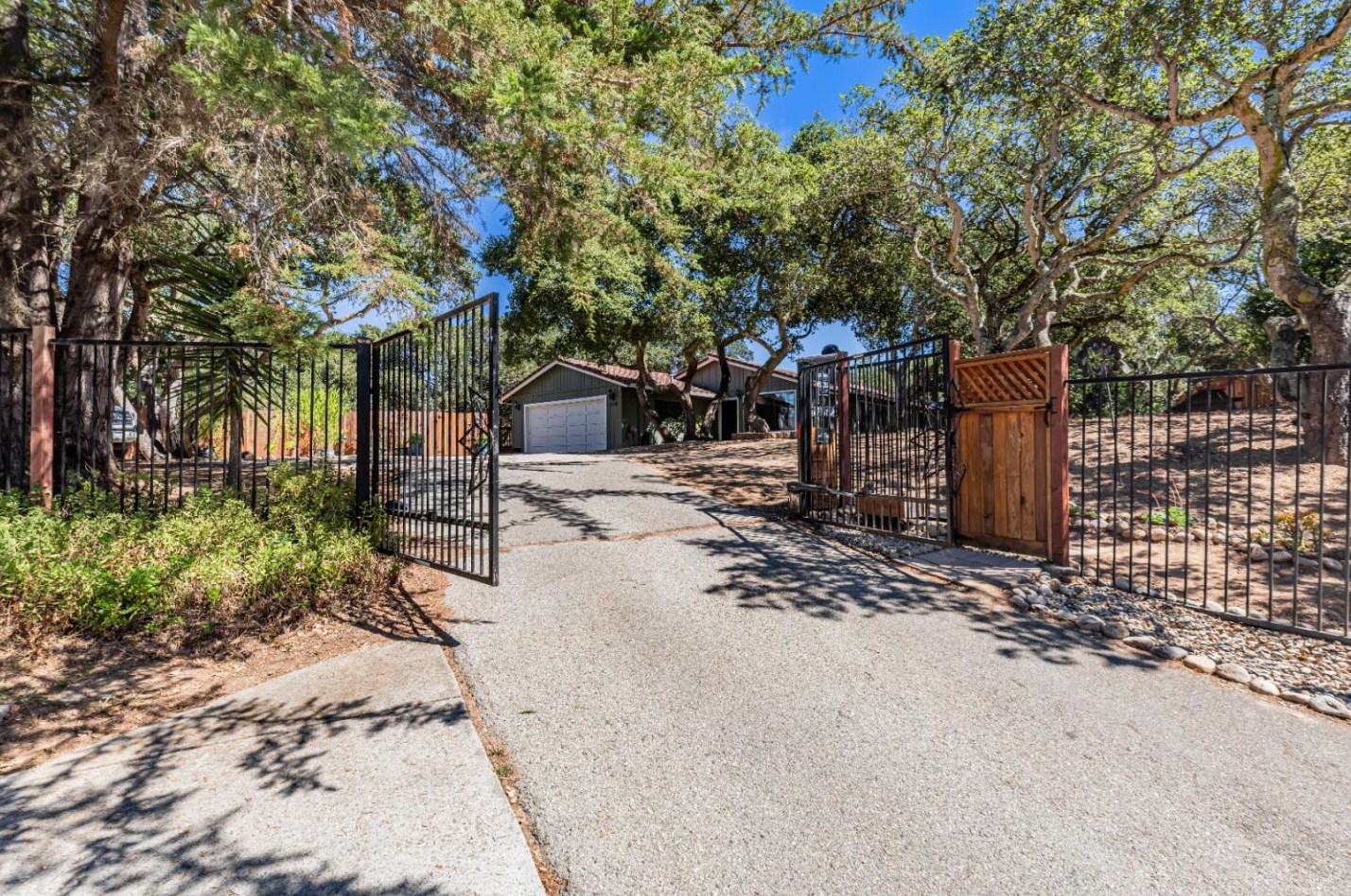 19610 Brentwood Ct, Salinas, CA 93907