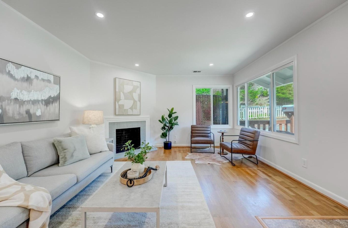 1027 Hillside Blvd, South San Francisco, CA 94080