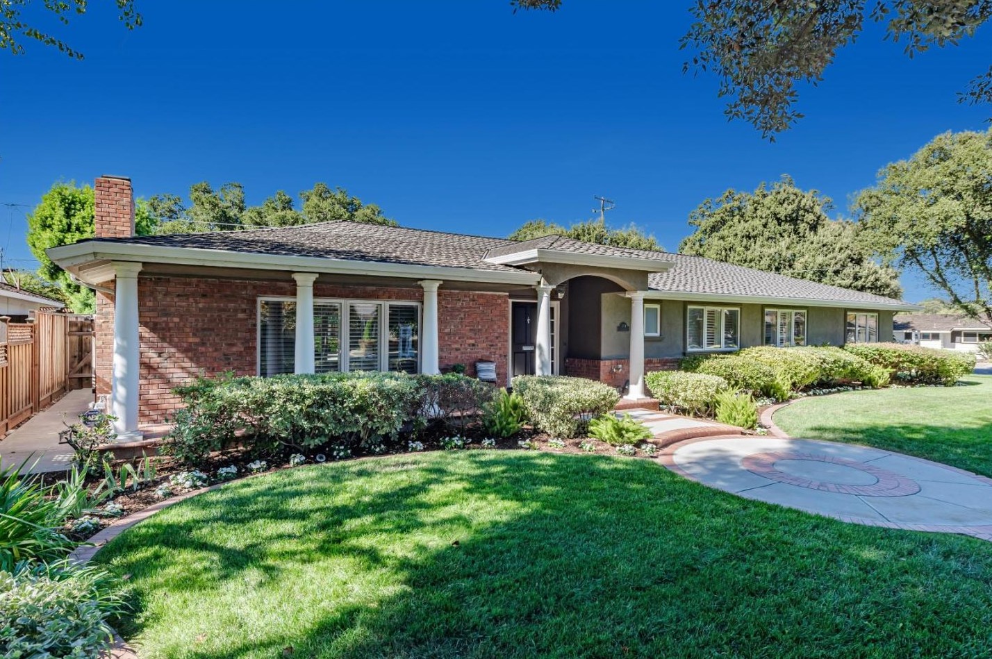 1701 Sweetbriar Dr, San Jose, CA 95125