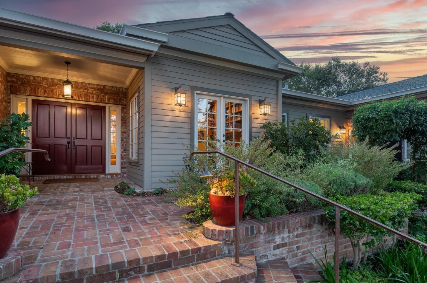 20544 Lomita Ave, Saratoga, CA 95070