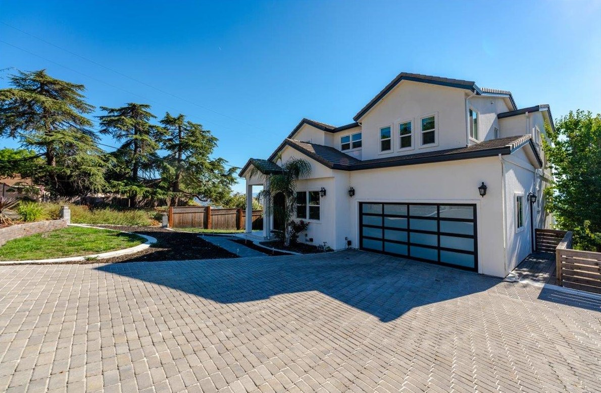 10299 Kenny Ln, San Jose, CA 95127