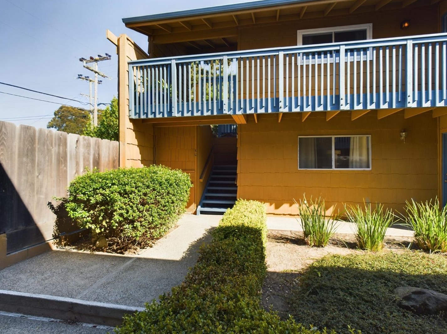 3162 Eucalyptus St 40, Marina, CA 93933
