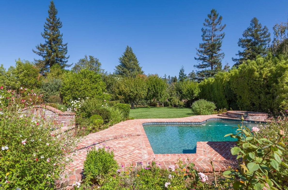 643 Almond Ave, Los Altos, CA 94022-2314