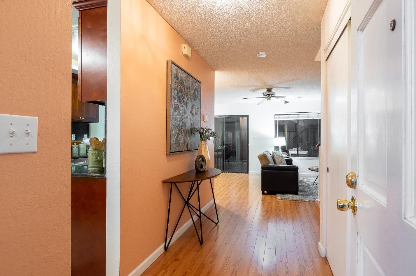 847 Malibu Dr, Concord, CA 94518-2670