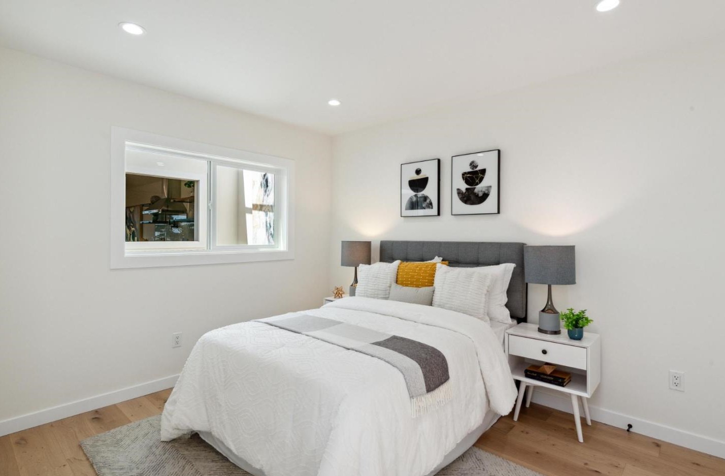2035 35th Ave, San Francisco CA  94116-1112 exterior