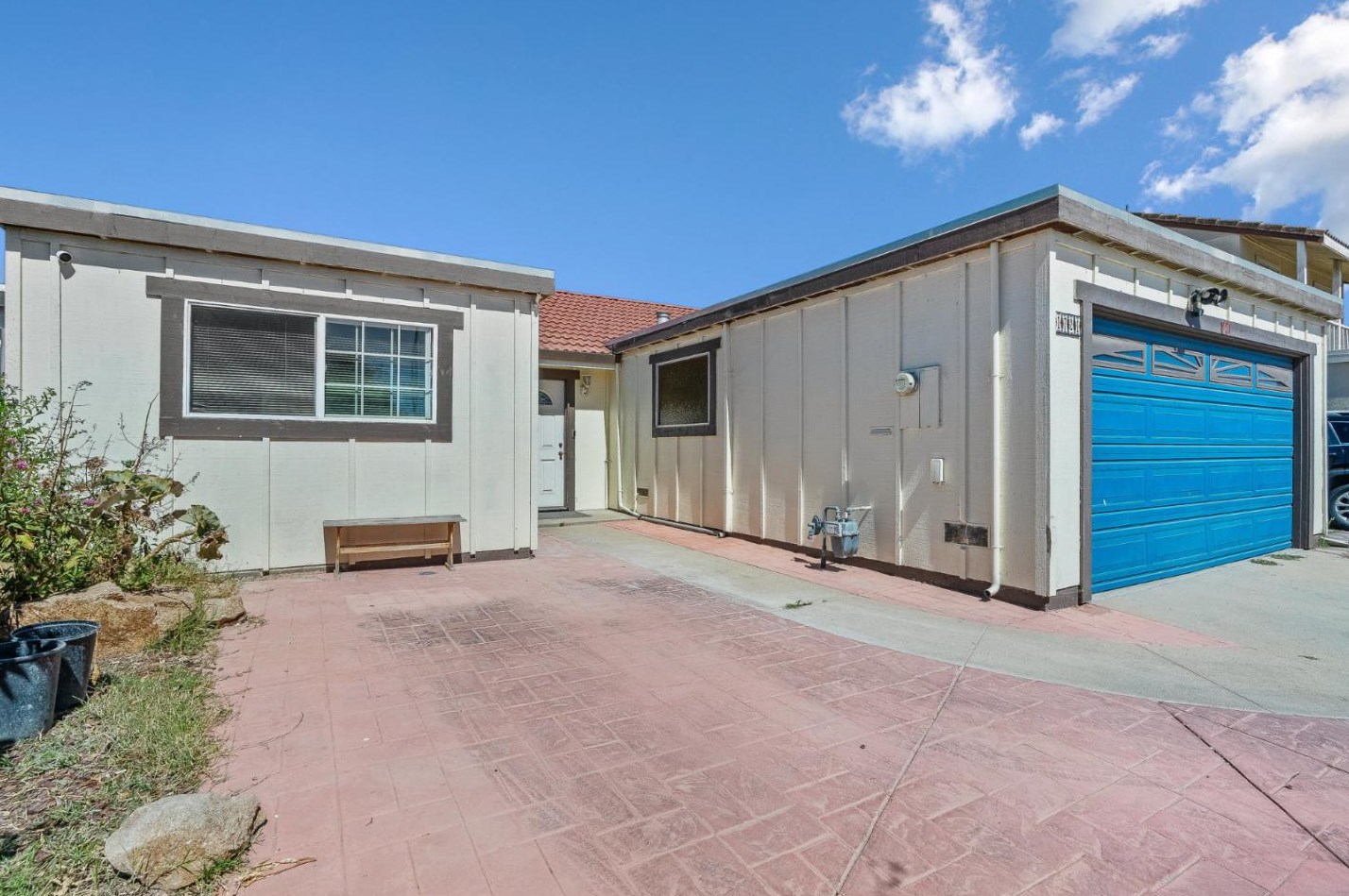 1721 Madrid Cir, Salinas, CA 93906