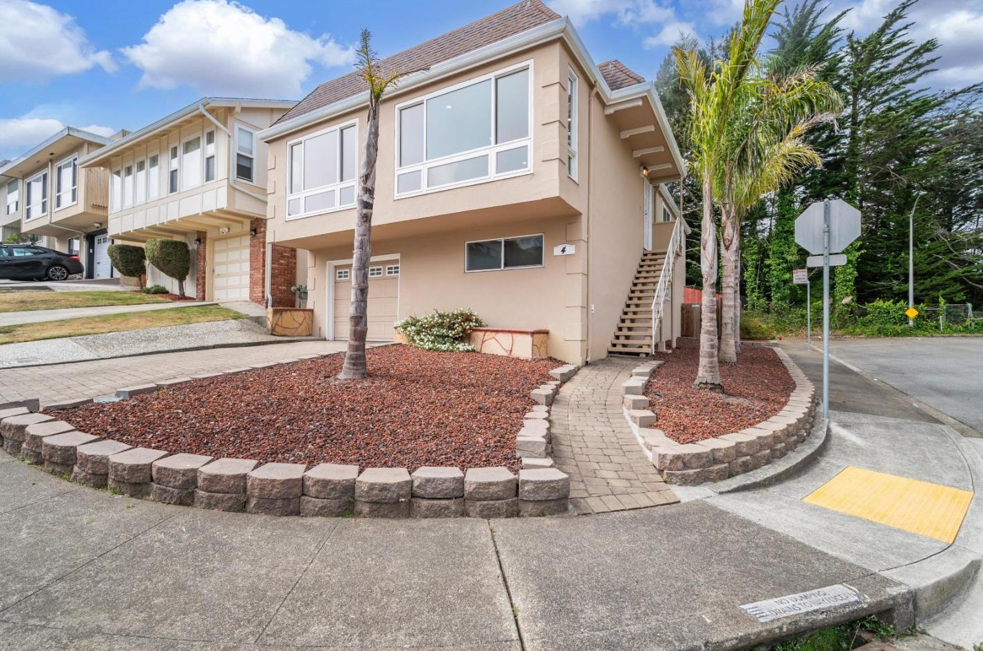 4 Christopher Ct, Daly City, CA 94015