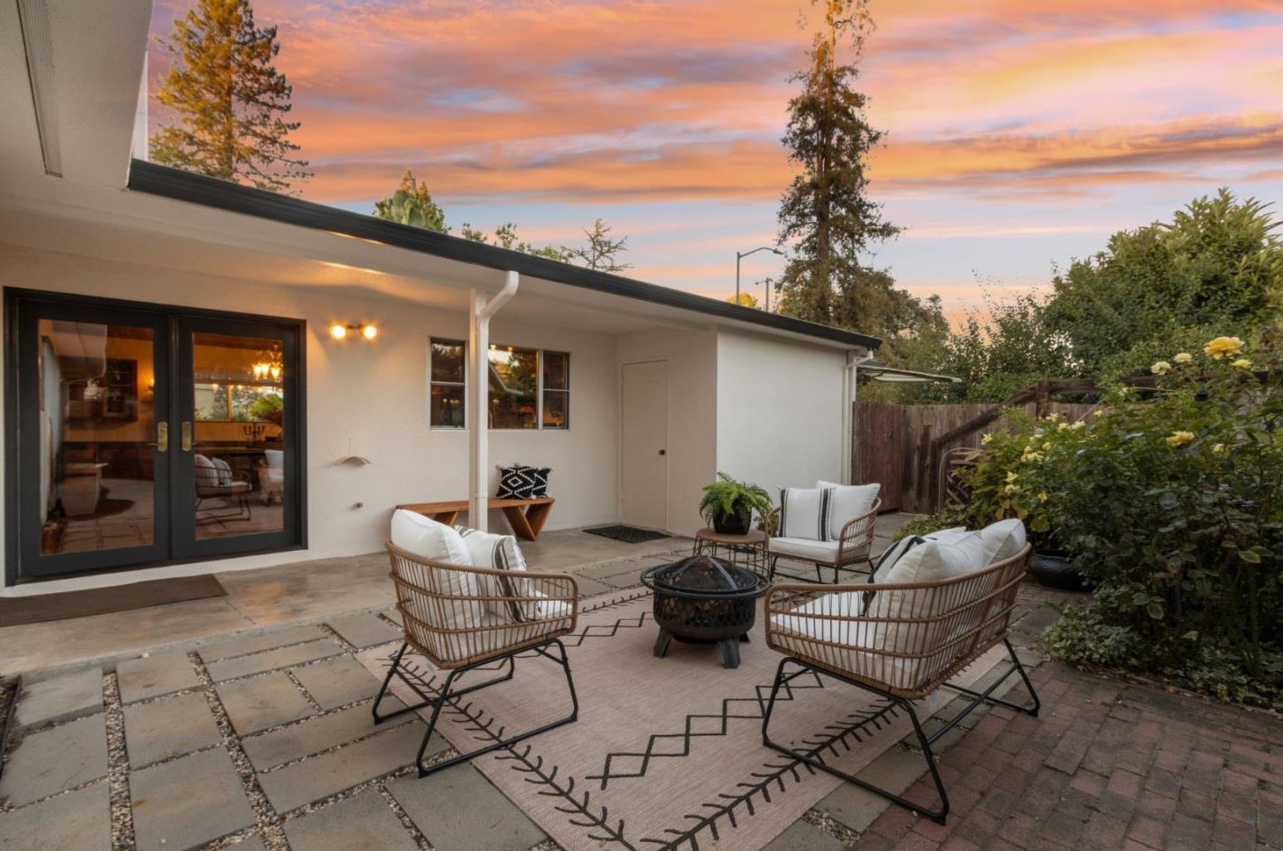 766 Canyon Rd, Redwood City, CA 94062-3024