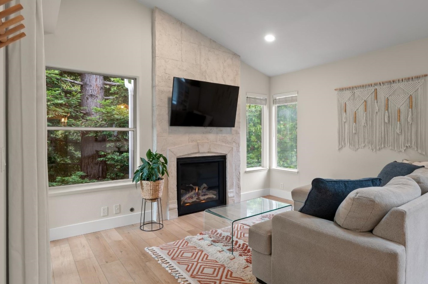 210 Amesport Landing, Princeton by the Sea, CA 94019