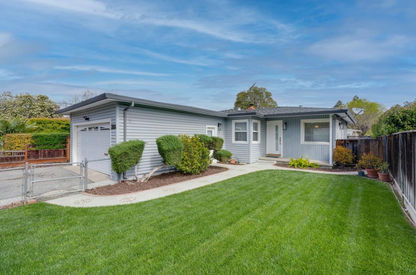 405 S Fernwood Cir, Sunnyvale, CA 94085